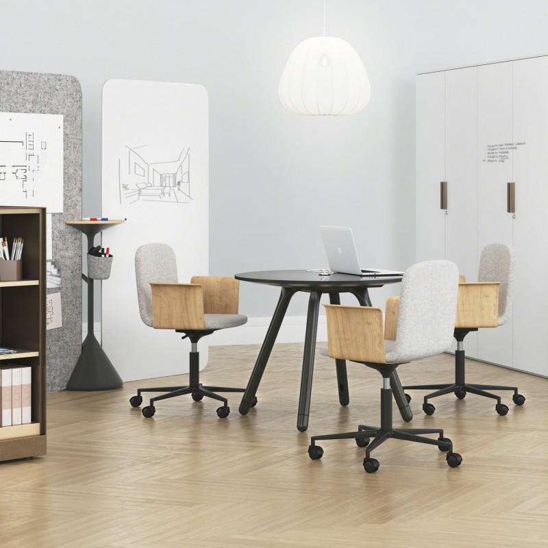 Cette image d'ambiance montre le produit dans des couleurs et options alternatives